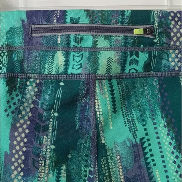 ATHLETA Be Free Knicker Arrow Catalina Cap… - Picture 5 of 6